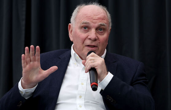 Hoeneß fordert "wieder mehr deutschen Fußball" vom FC Bayern