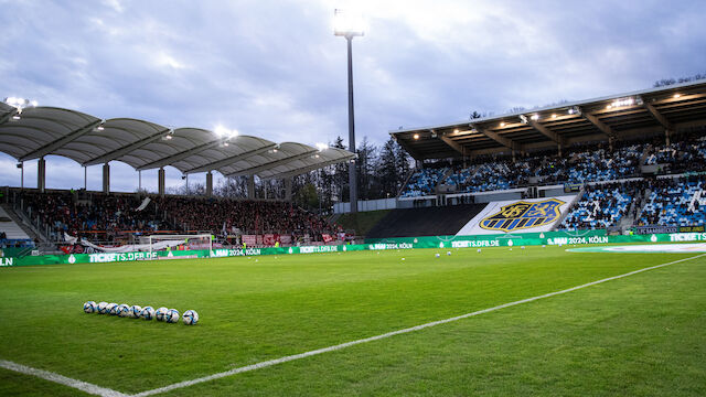 Für den guten Zweck: Saarbrücken verkauft legendären Rasen