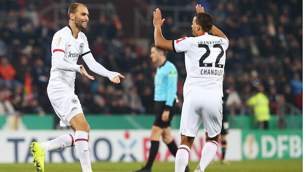 Hütter steigt mit Frankfurt ins Achtelfinale auf