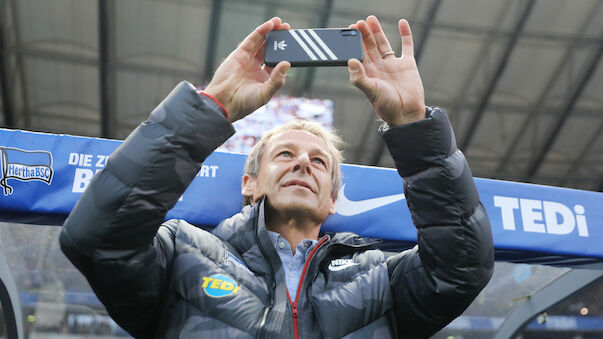 Sponsoren-Fauxpas bei Klinsmann-Debüt