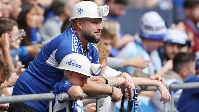 Einfach stehen gelassen! Schalke sorgt für Unmut bei Fans