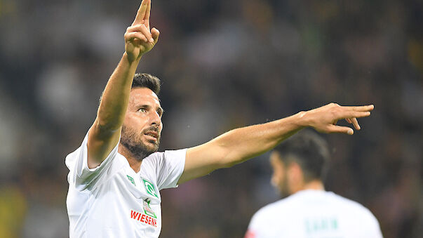 Claudio Pizarro krönt Bremer Kantersieg im Pokal