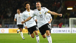 Poldi mit Goldtor zum Abschied