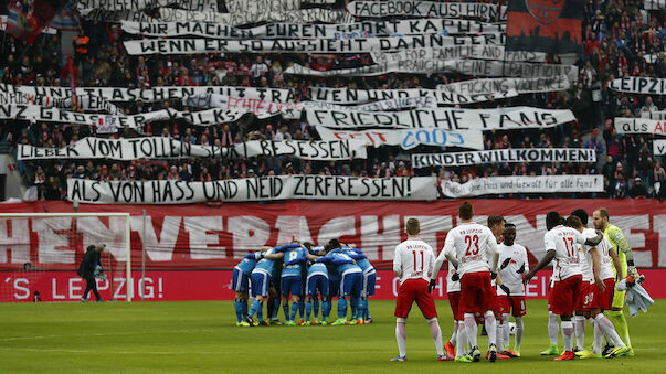 RB-Fans antworten auf Dortmund-Spruchbänder