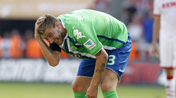 Wolfsburg löst Vertrag mit Bendtner auf