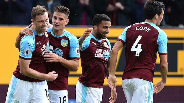 Doppelpack von Ashley Barnes für Burnley