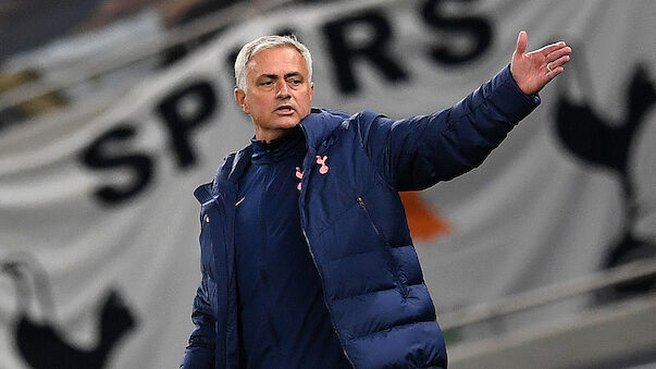 Tottenham-Coach Mourinho holt Spieler vom Klo