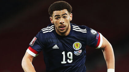 Schottland: Che Adams