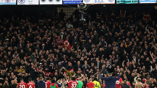 Tragisch: Fan stirbt bei Manchester-Derby im Stadion