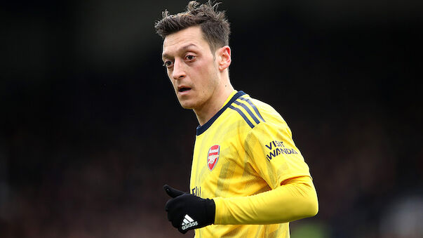 Mesut Özil fliegt auch aus Premier-League-Kader