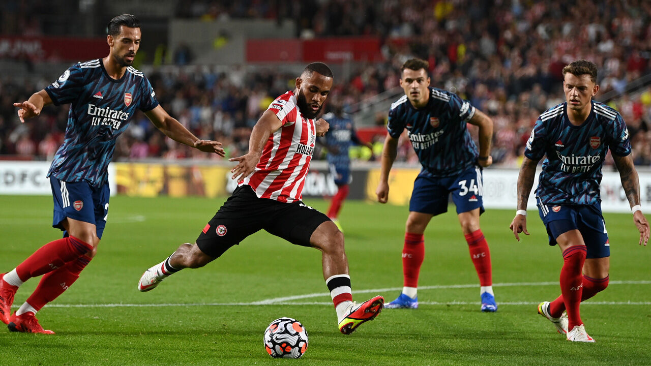 Premier League Brentford Siegt Bei Liga Debut Gegen Arsenal Fussball International England