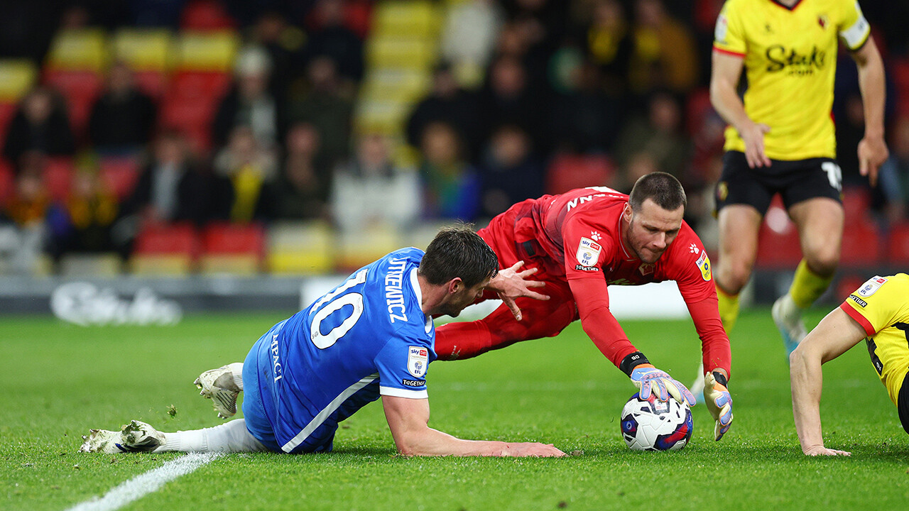 Daniel Bachmann muss mit Watford erste Saisonniederlage hinnehmen