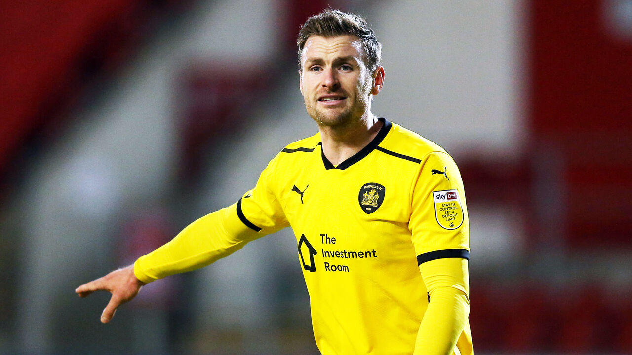 photo Michael Sollbauer Transfermarkt https www laola1 at de red fussball international deutschland 2 liga news michael sollbauer wechselt von barnsley zu dynamo dresden