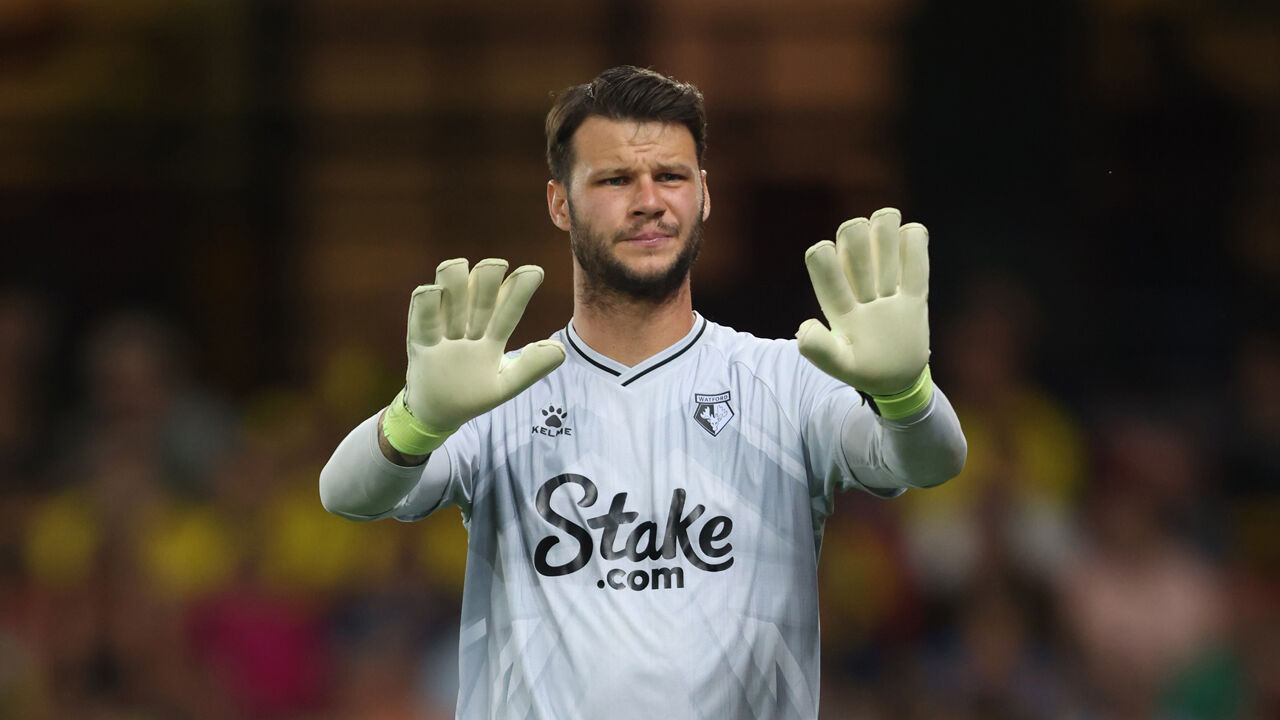 Bachmann kept a clean sheet against Blackpool, Bristol win without Weimann