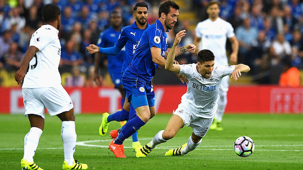 Erster Sieg für Meister Leicester