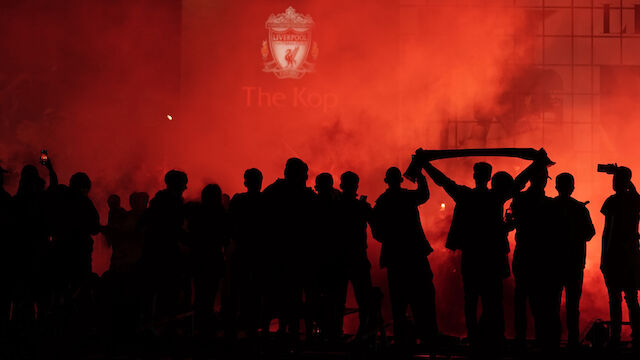 Polizei verhaftet Liverpool-Fans beim Feiern