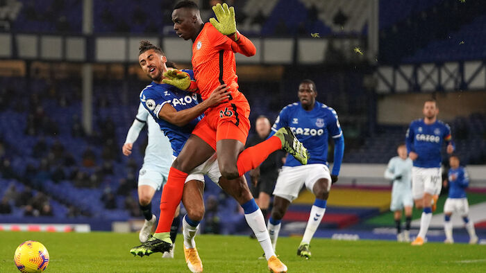Premier League Everton Besiegt Chelsea Dank Mendy Patzer Laola1 At