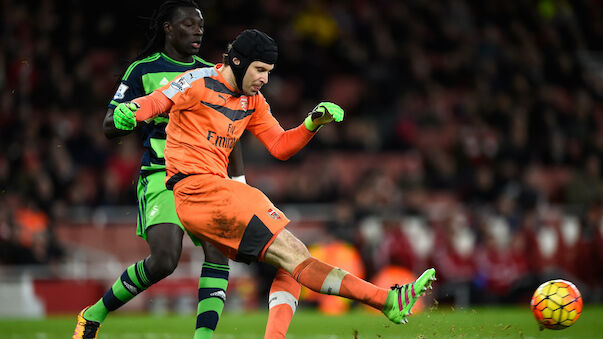 Arsenal-Keeper Cech verletzt out