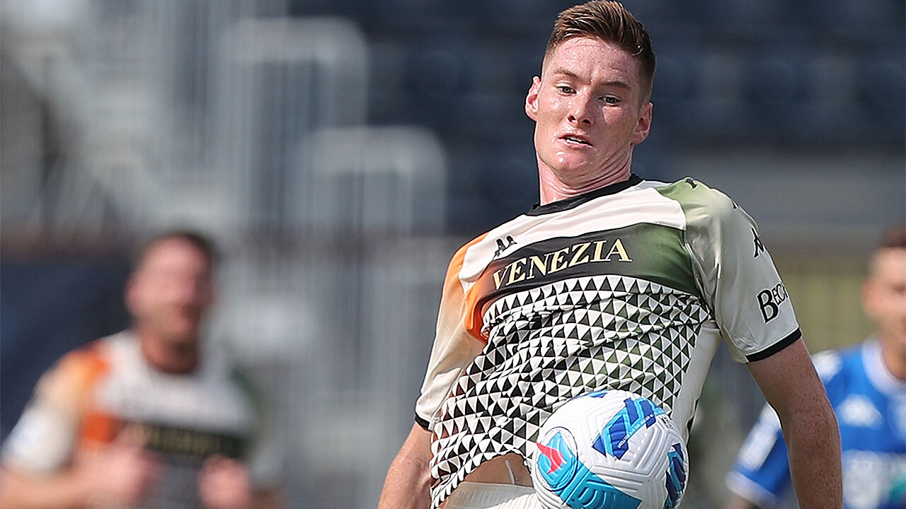 Serie B David Schnegg erzielt Premierentor für Crotone