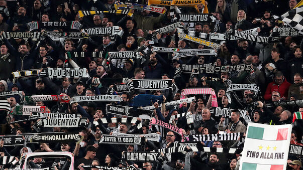 Juve-Ultras feiern: 