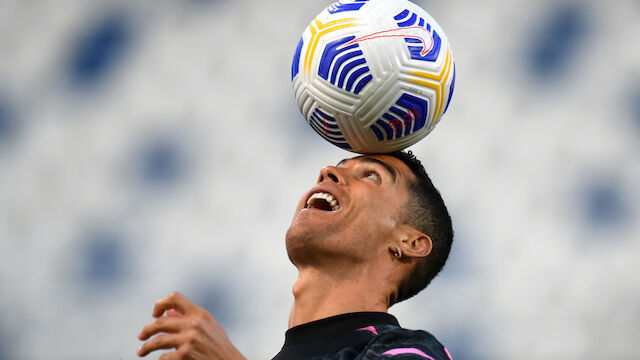 Cristiano Ronaldo steigt ins United-Training ein