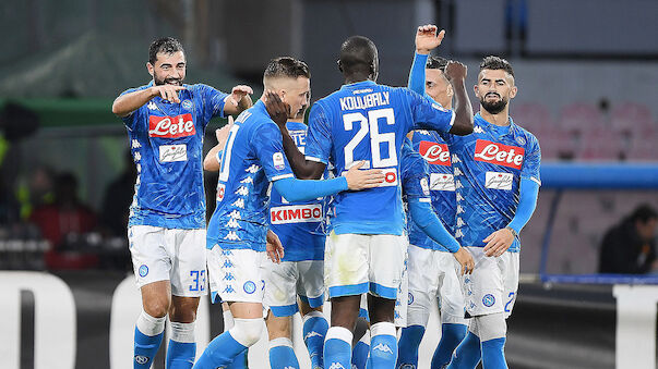 Napoli nach Sieg weiter in Lauerstellung