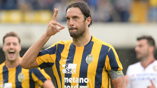 Luca Toni bringt Hellas im Derby auf Siegerstraße