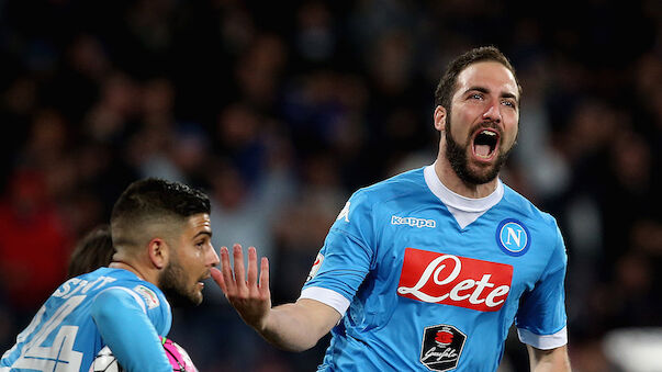 Napoli dreht das Spiel und bleibt oben dran