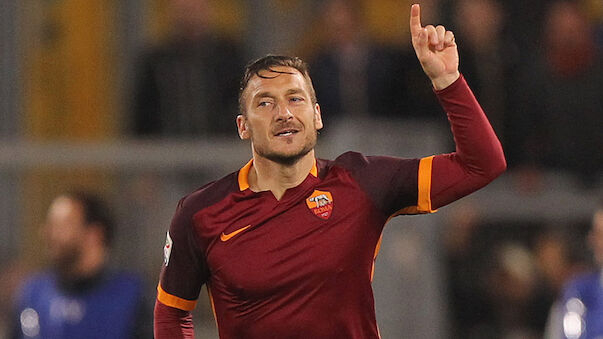 Totti schießt Roma zum späten Sieg