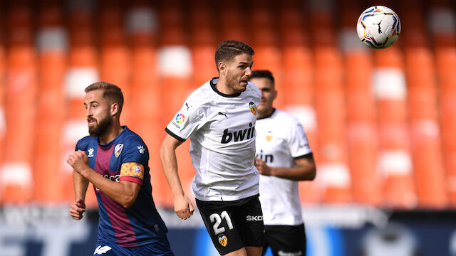 Valencia stolpert bei Aufsteiger