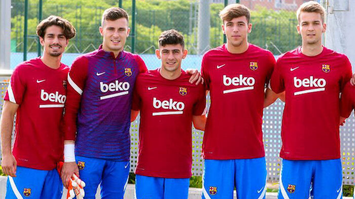 Yusuf Demir Absolviert Erstes Training Beim Fc Barcelona Fussball International Spanien