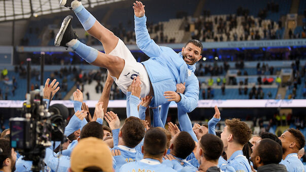 Manchester City enthüllt Statue für Sergio Agüero