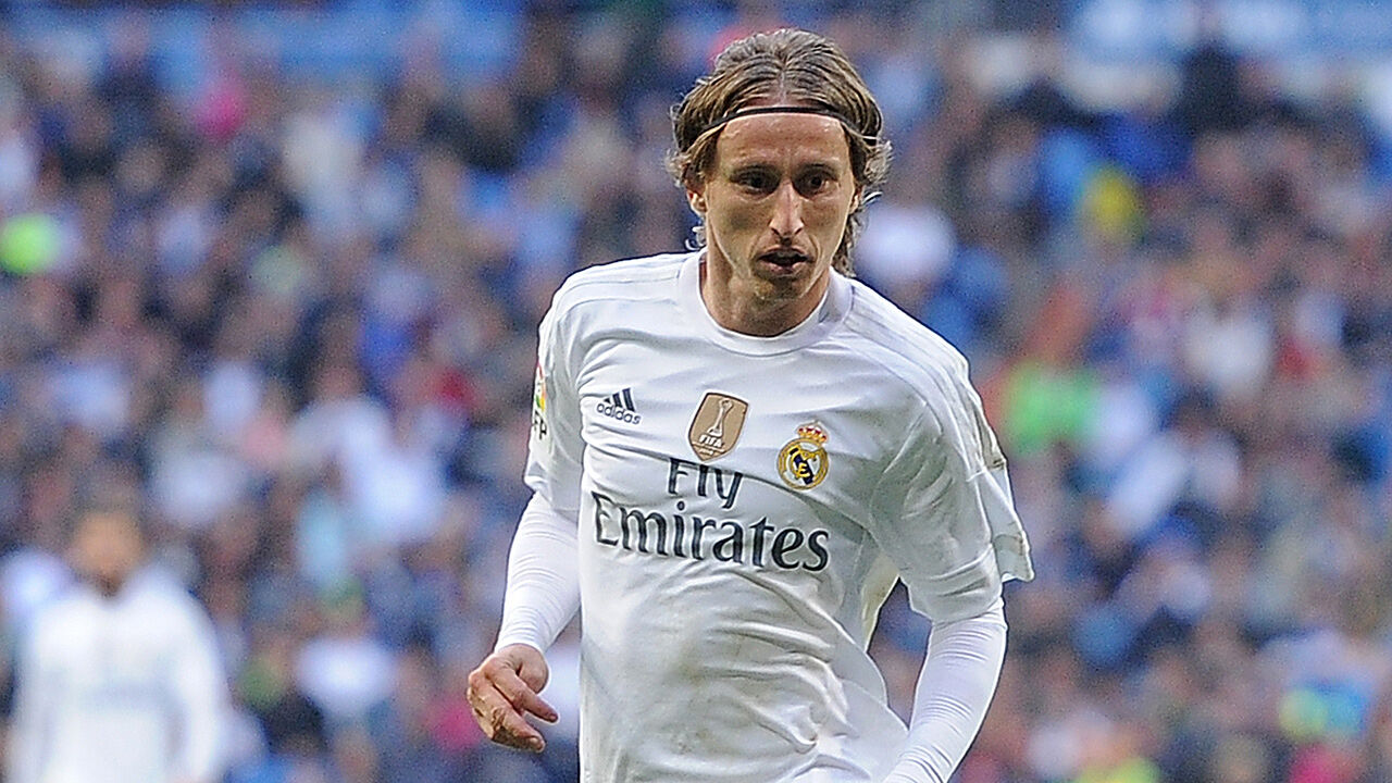 Granada Spieler Gibt Seinem Sohn Den Vornamen Modric Fussball International Spanien