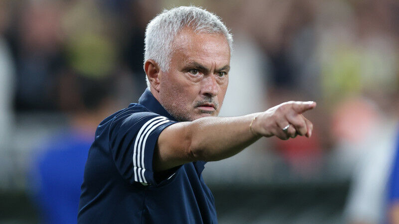 Jose Mourinho (62)