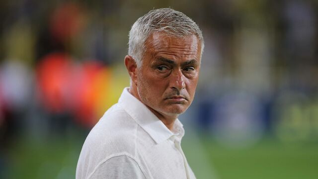 Unschöne Szene! Becherwurf auf Mourinho-Schützling