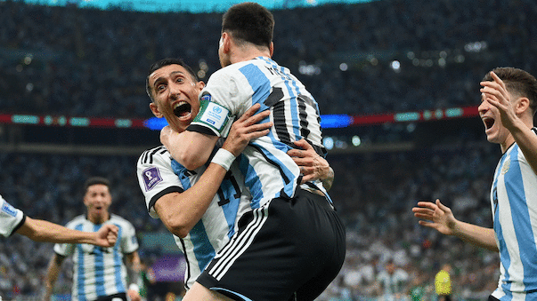 Argentinien dank Messi noch im Rennen um das Achtelfinale