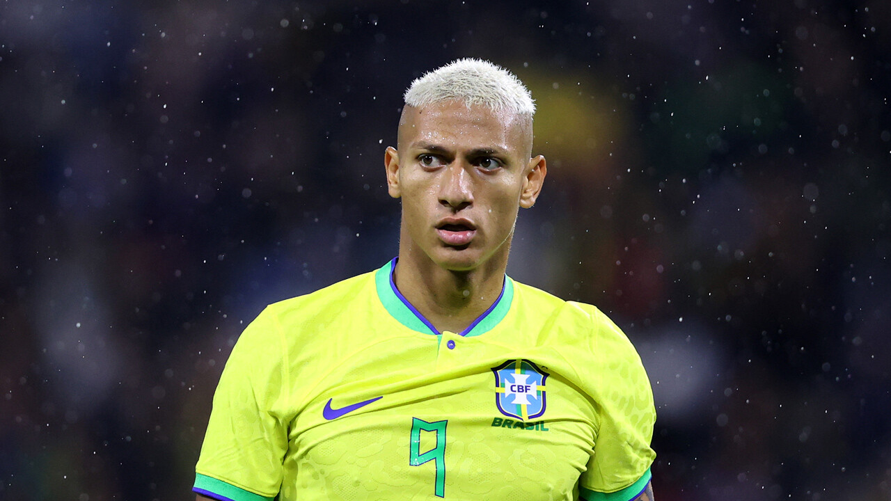 Bei WMTest in Paris Brasilianer Richarlison mit Banane beworfen