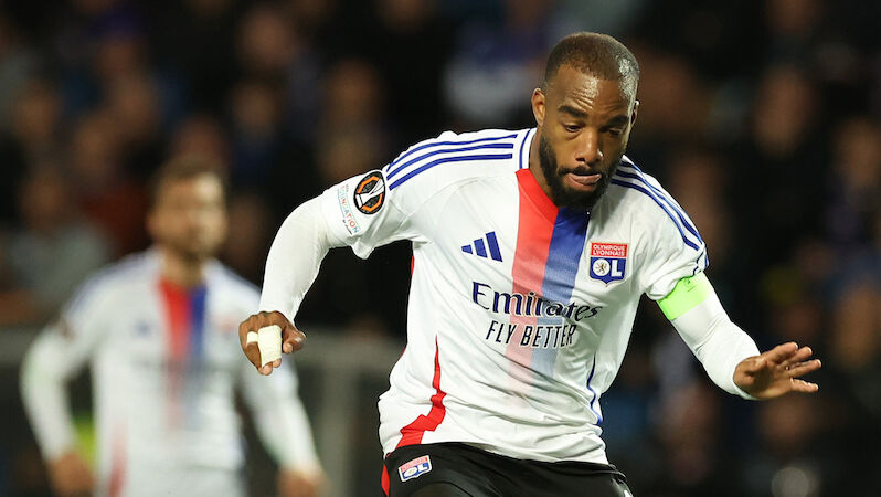 Alexandre Lacazette (33)