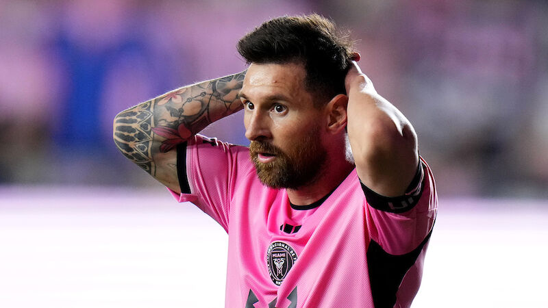 Lionel Messi (37)