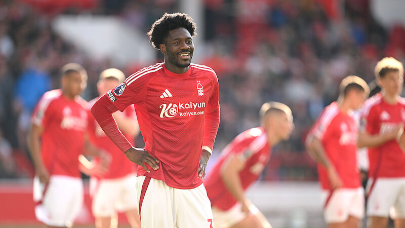 Ola Aina (28)