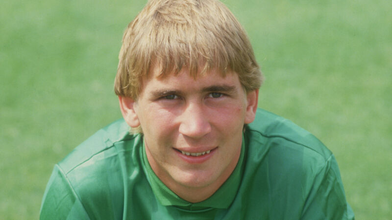 #14 - Alan Knight - 801 Spiele