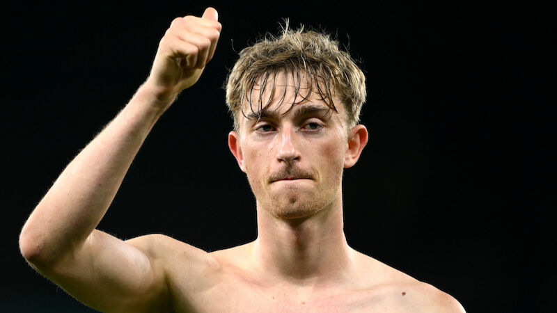 Dean Huijsen (20)