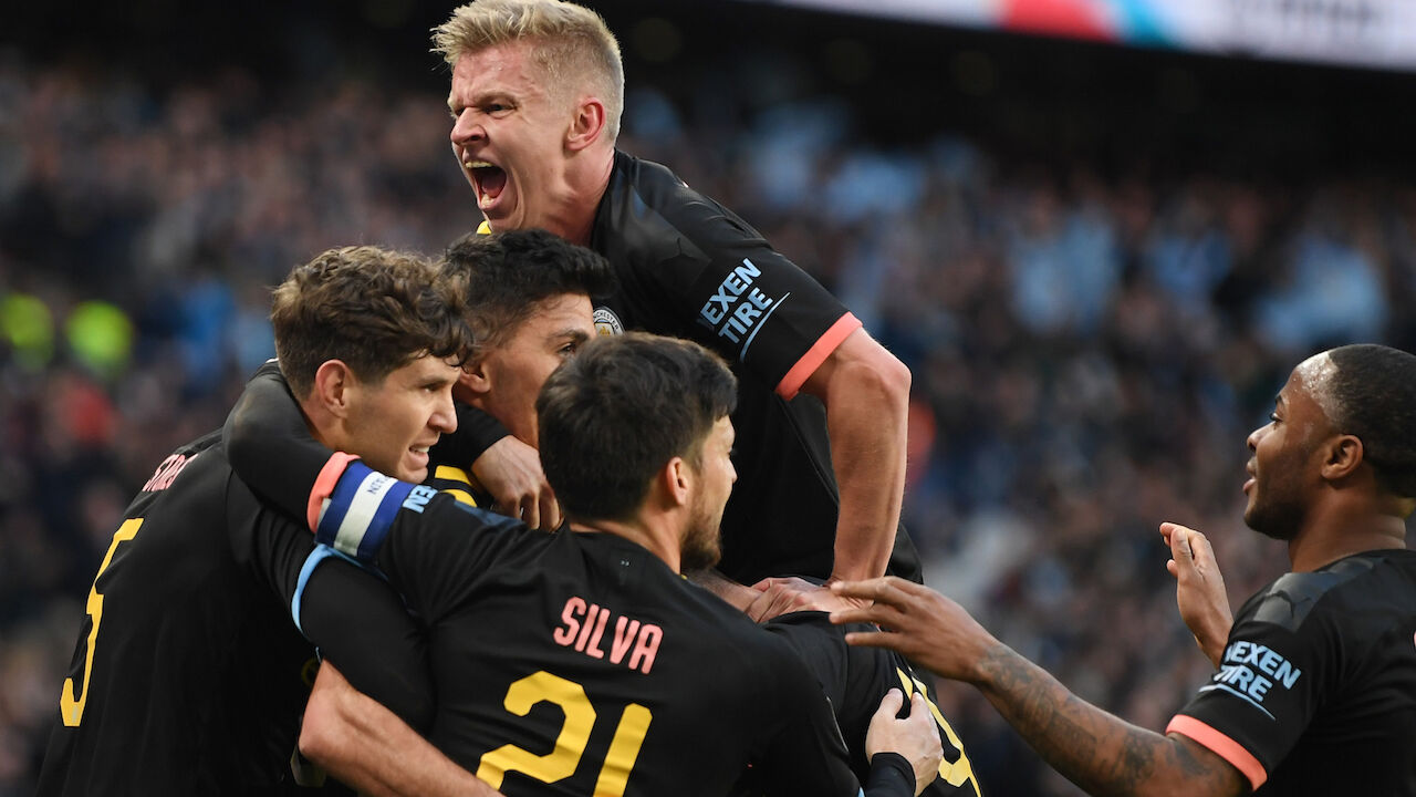 Manchester City gewinnt Liga-Pokal-Finale gegen Aston ...