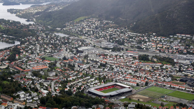 Wilde Sex-Party im Fußball-Stadion