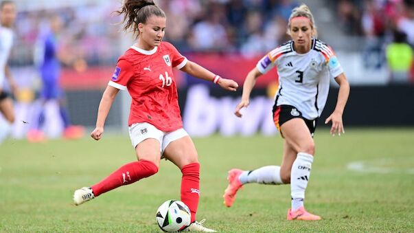 Annabel Schasching jubelt bei Freiburg-Sieg über Torerfolg
