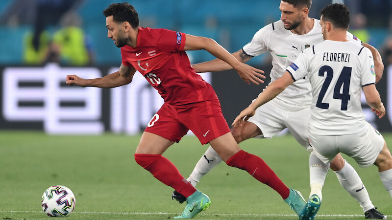 MITTELFELD: Hakan Çalhanoğlu