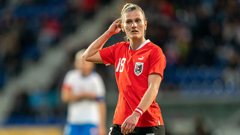 20. Viktoria Pinther - 47 Länderspiele (2 Tore)