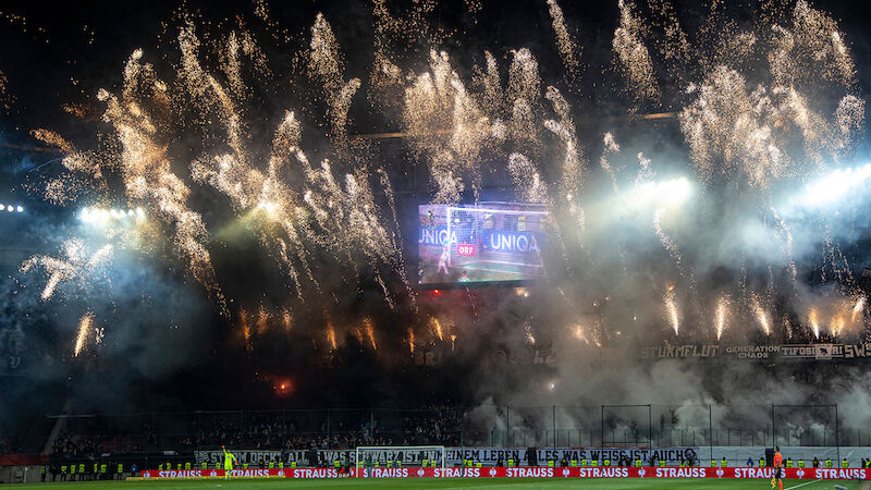 Die besten Bilder der Sturm- und Rapid-Fans aus Klagenfurt