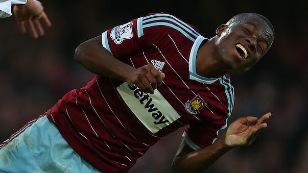 West Ham gibt Stürmer Enner Valencia ab