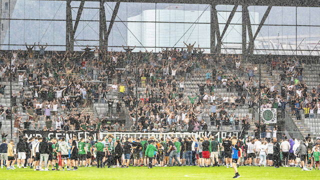 Wacker Innsbruck feiert Sieg beim Jubiläum am Tivoli